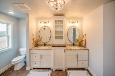 Modern Vanity and Fixtures